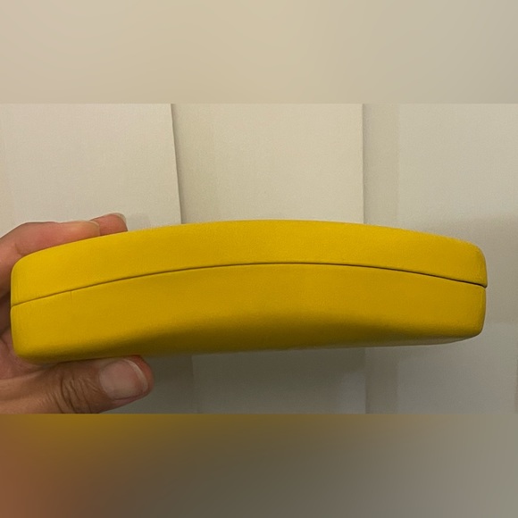 Ray-Ban sunglasses/ glasses hard case | yellow mustard color - Picture 10 of 12